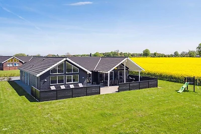 16 Personen Ferienhaus in Bogense