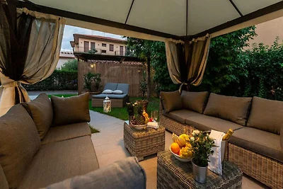 Villa in Lucca bij Porta San Pietro