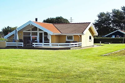 6 Personen Ferienhaus in Nordborg-By Traum