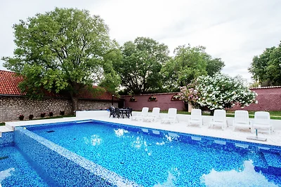 Moderna casa vacanze con piscina a Kakma