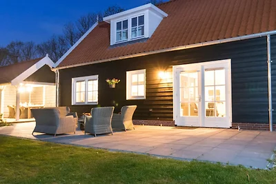 Ferienhaus in Wissenkerke mit Garten