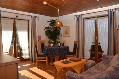 Gemütliche Wohnung mit Balkon nähe Zugspitze