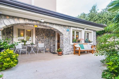 Studio in Villa Arta