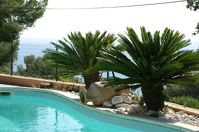 Confortevole casa vacanze con piscina