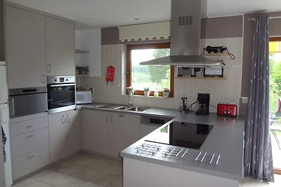 Modernes Ferienhaus in Durbuy mit Garten