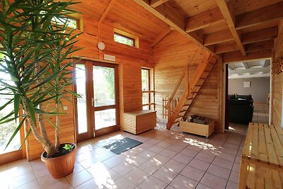 Geräumiges Bauernhaus mit Terrasse in Wellin