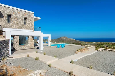 Wunderschöne Villa mit Infinity-Pool und...