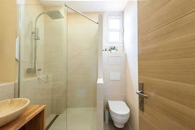Modernes Apartment -1BDR/4P - 300m vom STRAND...