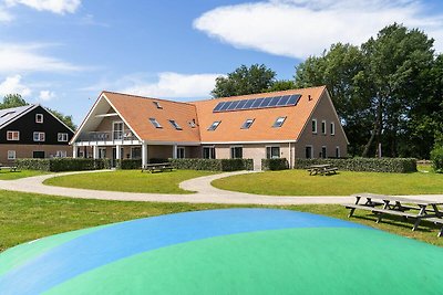 Große Wohnung auf Ameland mit Terrasse