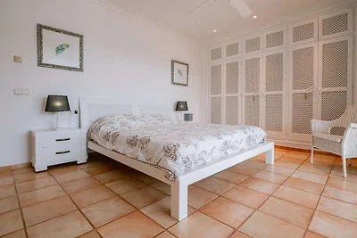 Villa mit Pool in Cala Llonga