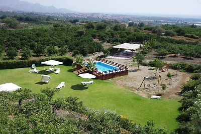 Ferienhaus in Mascali mit Schwimmbecken