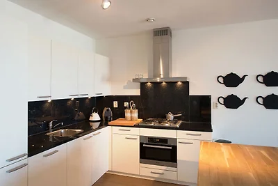 Modernes Apartment in Den Haag mit Balkon