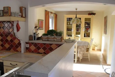 Hütte in Gordes mit Schwimmbecken