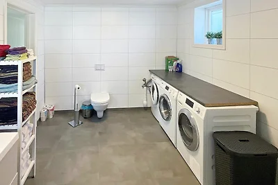 6 Personen Ferienhaus in AVERØY-By Traum