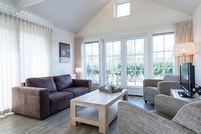 Luxuriöses Ferienhaus mit 2 Bädern, 1,5 km vo...