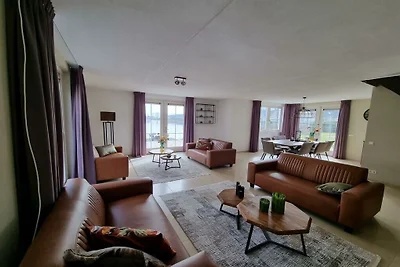 Ferienhaus in Susteren mit Terrasse