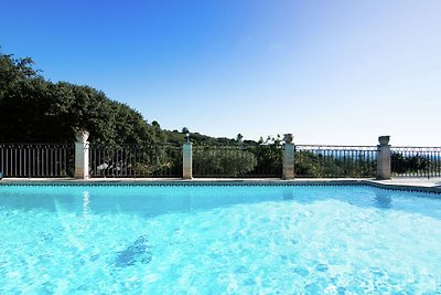 Villa moderne avec piscine privée à Lédenon