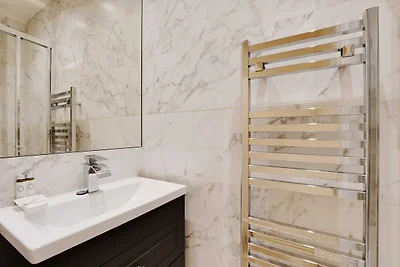 Moderne Wohnung - 2BR/6P - Enfants-Rouges