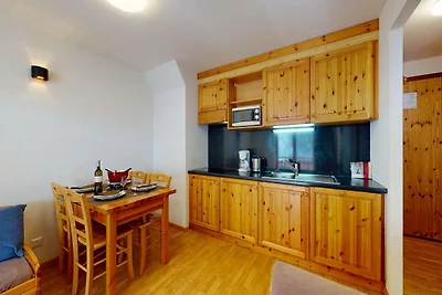 Wohnung im vierten Stock mit Balkon