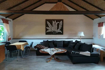 Huis op de weidegrond Weisdin