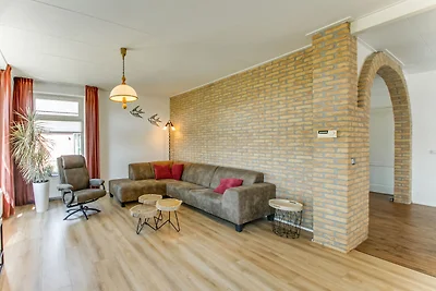 Vakantiehuis in Langezwaag met terras