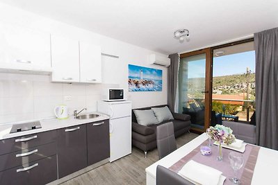 Villa LA-Comfort One Bedroom Apartment with S...