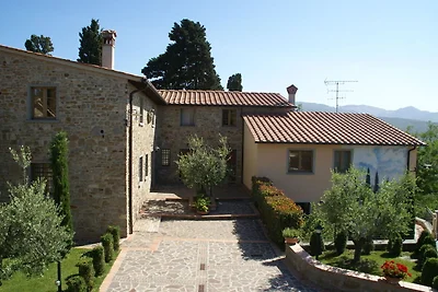 Ferienhaus in Montecarelli mit Pool