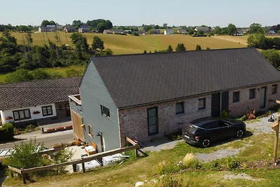 Appartement in Froidchapelle vlakbij dammen