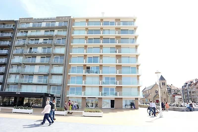 Waveside Corner Apartment