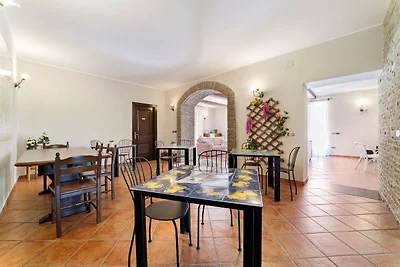 Erholsame Villa in Albanella mit Whirlpool