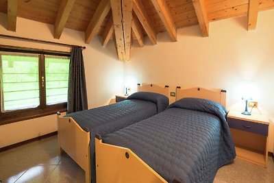 Casa Lori leży w Pieve di Ledro.