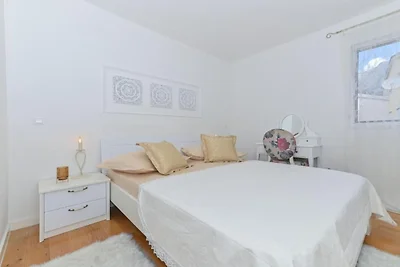 Apartment Hani 2 - Two Bedroom Apartment With...