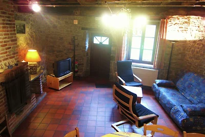Vakantiehuis in Treignes met tuin