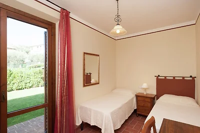 Splendida villa a Monte del Lago con vista su...