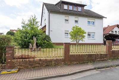 Fijn appartement in Fuldabrück met een tuin