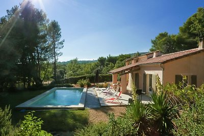 Wunderschöne Villa mit privatem Pool, 5 km vo...