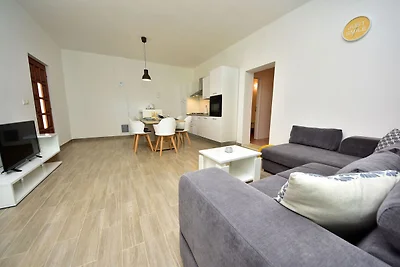 Wohnung in Krusevo mit Terrasse