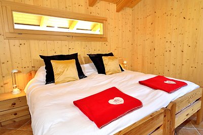 Comfortabel chalet met sauna en panoramisch u...