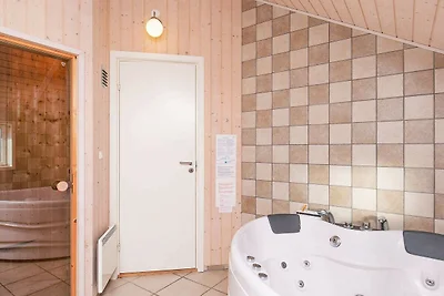 8 Personen Ferienhaus in Humble