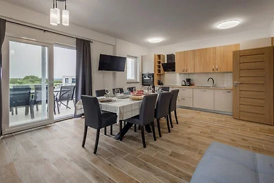 Holiday Home Milutin 1 - Four Bedroom Holiday...