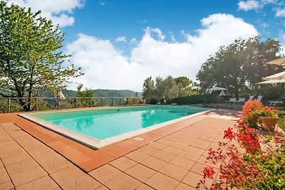 Agriturismo con giardino