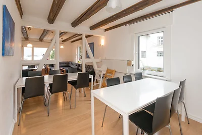 Helles Ferienhaus mit Terrasse in Medebach