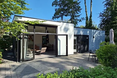 Vakantiehuis in Halfweg met terras