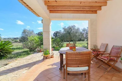 Finca in Llubi mit Schwimmbecken