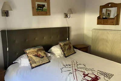 Wohnung in Le Mont-Dore mit Bergblick