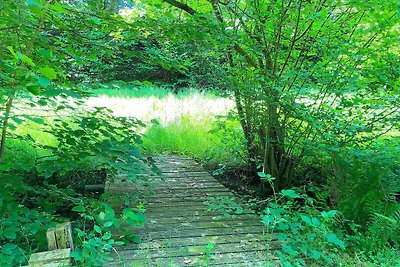 Malerisches Ferienhaus in Windeck mit Garten