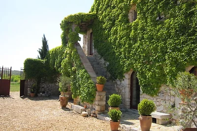 Wunderschönes Bauernhaus mit Pool und Garten