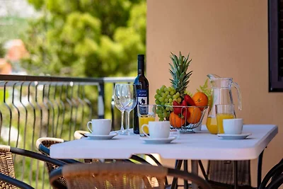 Apartment Zora in Seline am Meer, Kiesstrand