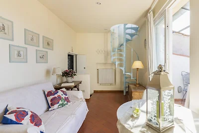 Herrliche Wohnung in Arenzano mit Balkon