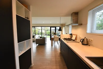 Moderno bungalow vicino al lago Veere